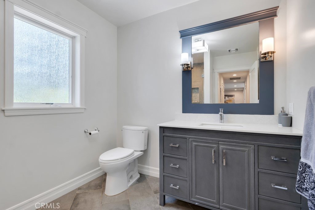 15460 La Maida Street