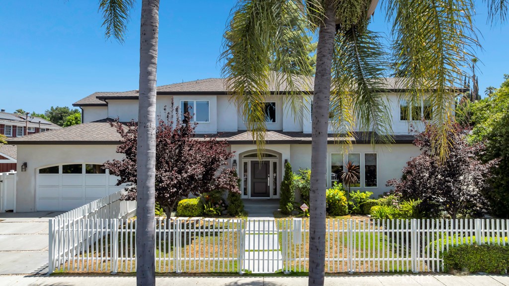 15460 La Maida Street