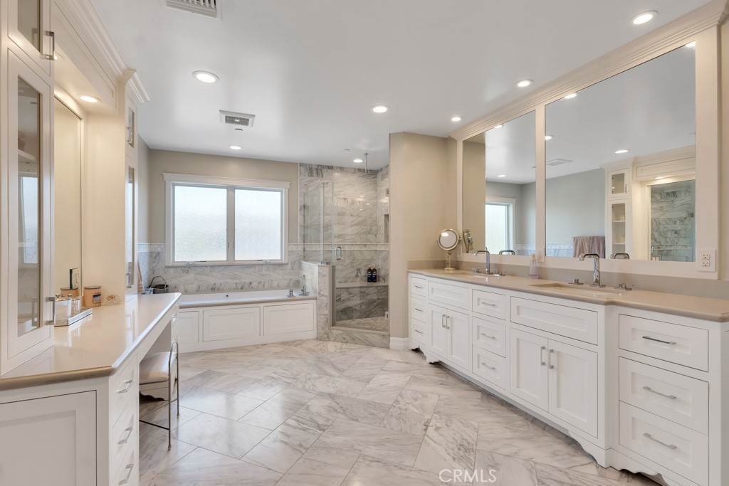 15460 La Maida Street