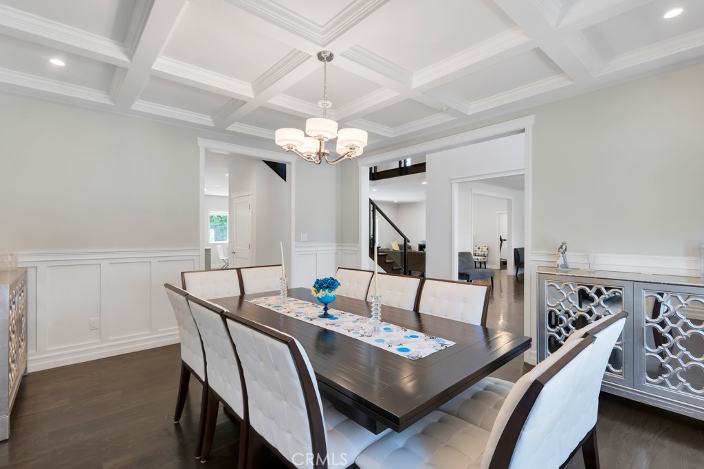 15460 La Maida Street