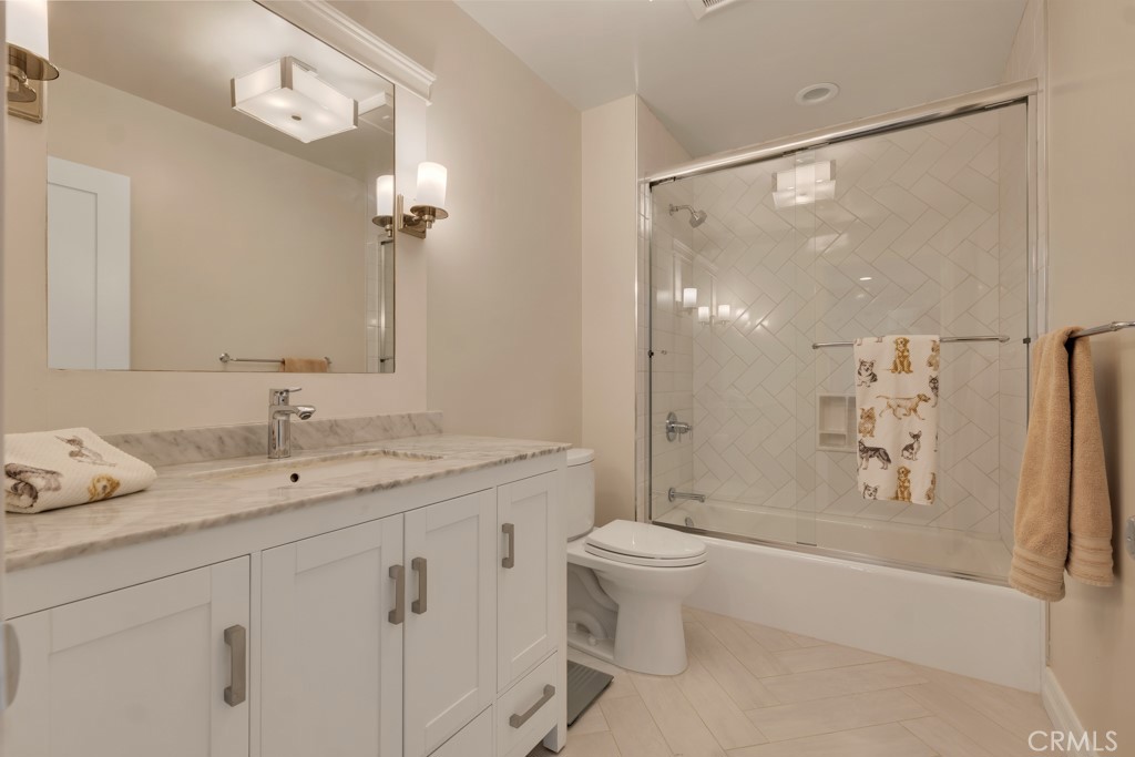 15460 La Maida Street