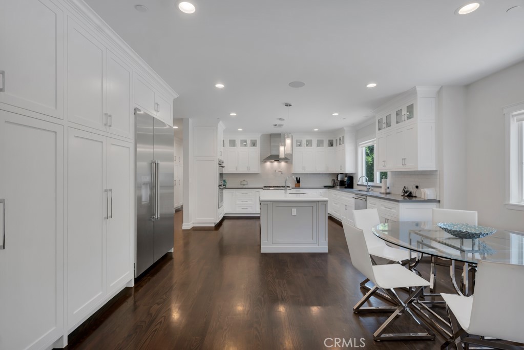 15460 La Maida Street