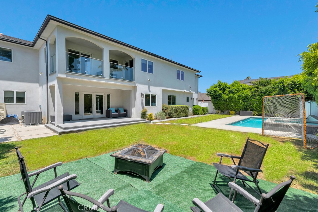 15460 La Maida Street