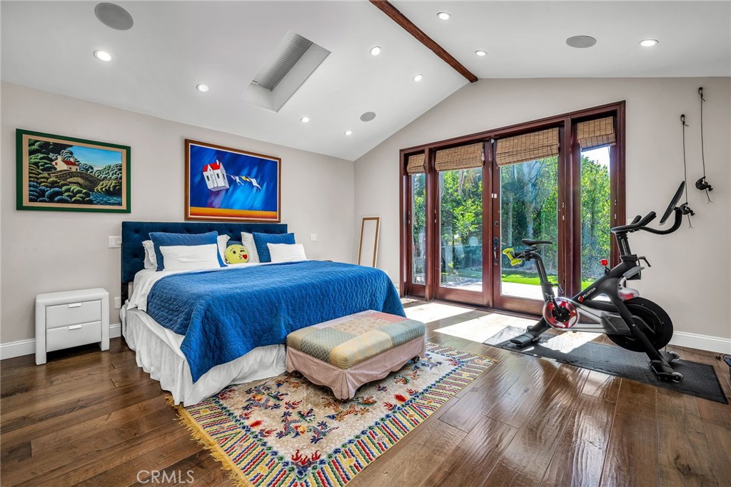 5948 Hesperia Avenue