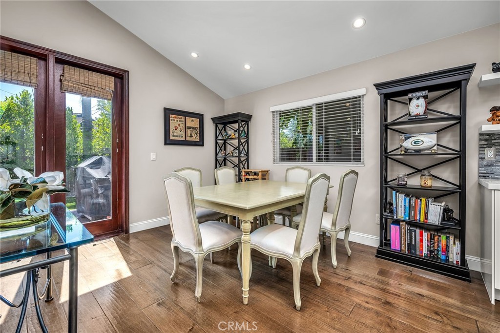 5948 Hesperia Avenue