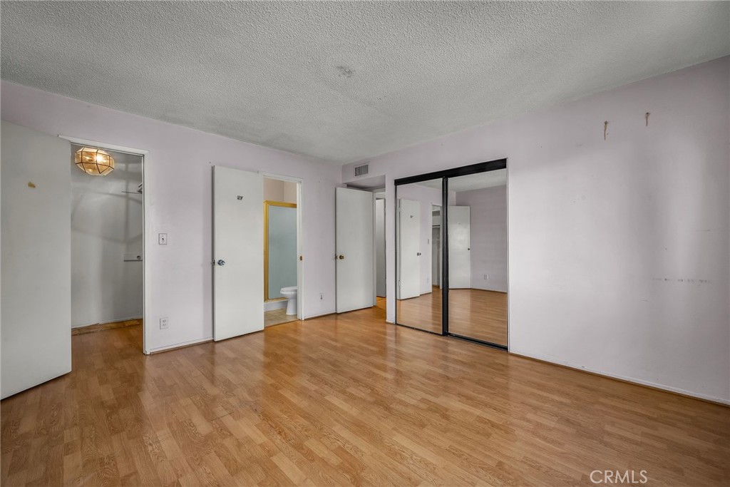 5414 Newcastle Avenue 8