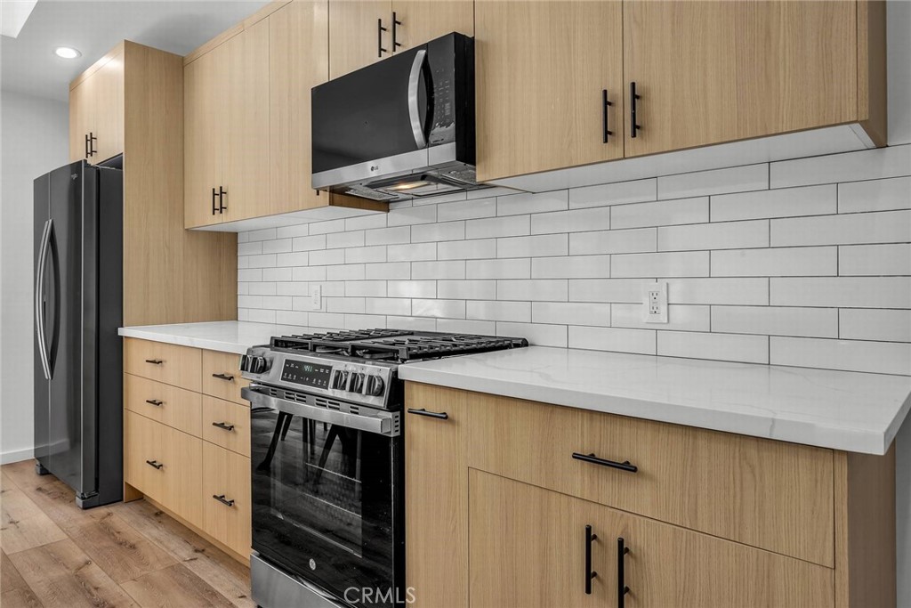 21806 Ybarra