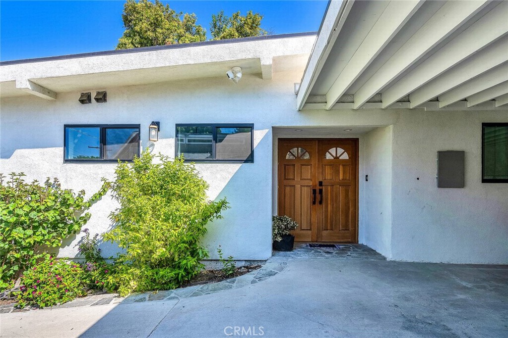 21806 Ybarra