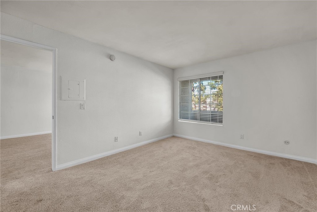 5525 Canoga Avenue 231