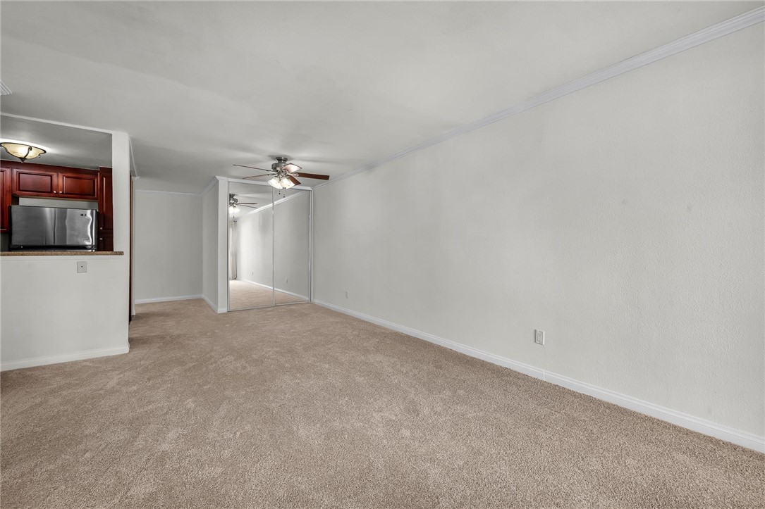 5525 Canoga Avenue 231