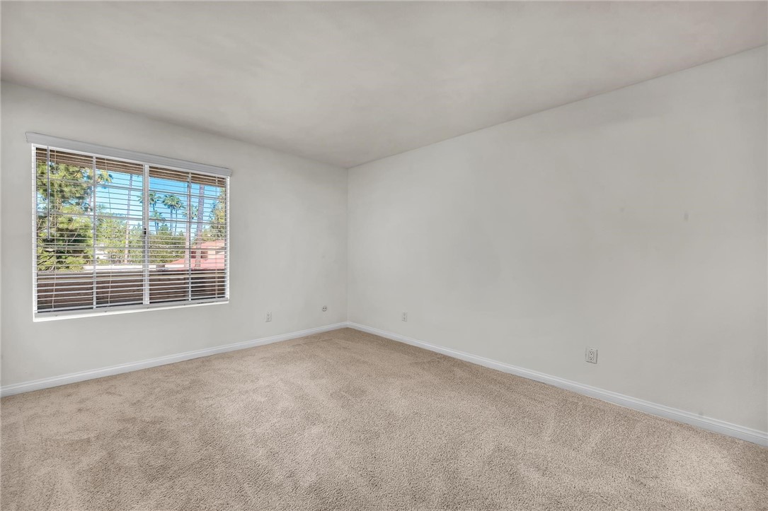 5525 Canoga Avenue 231