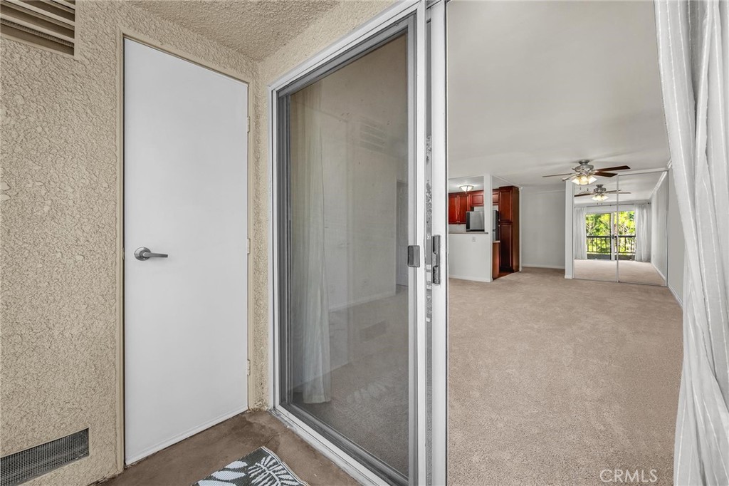 5525 Canoga Avenue 231