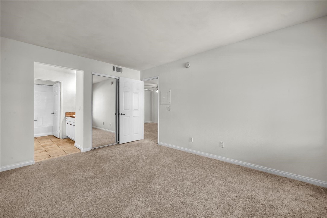 5525 Canoga Avenue 231