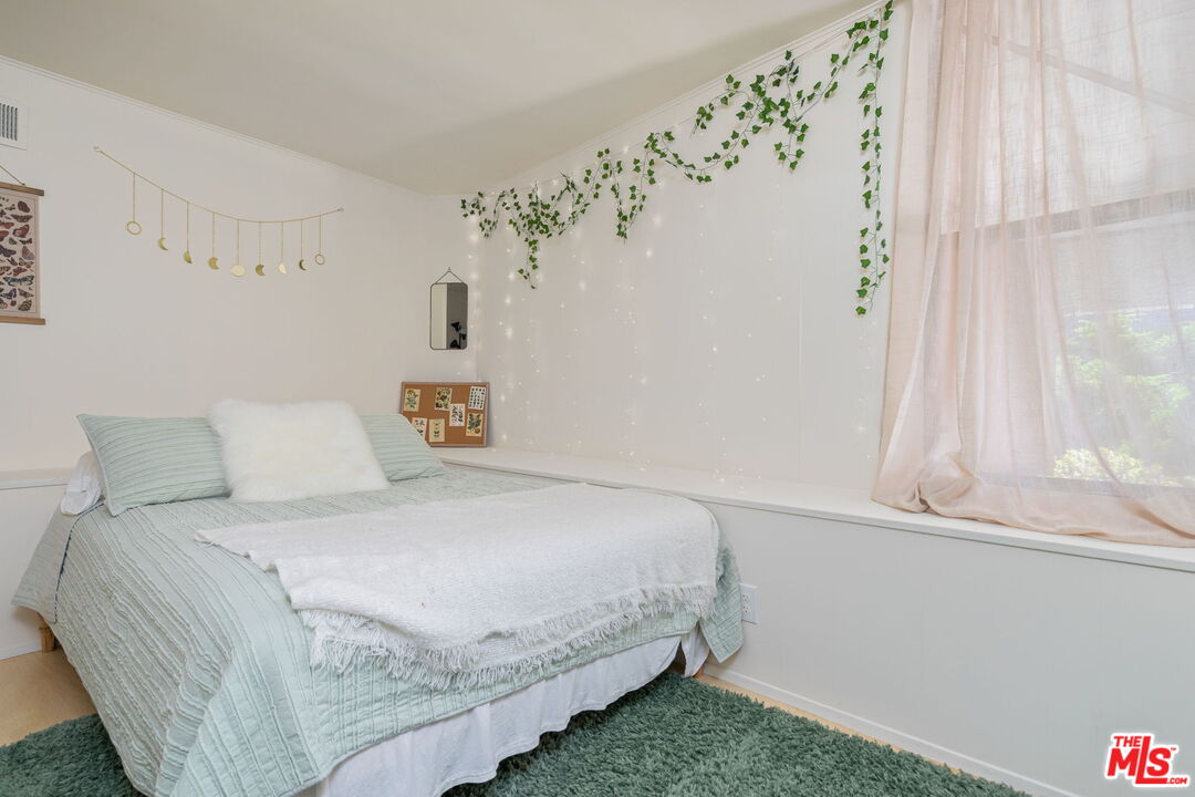3108 Fernwood Ave