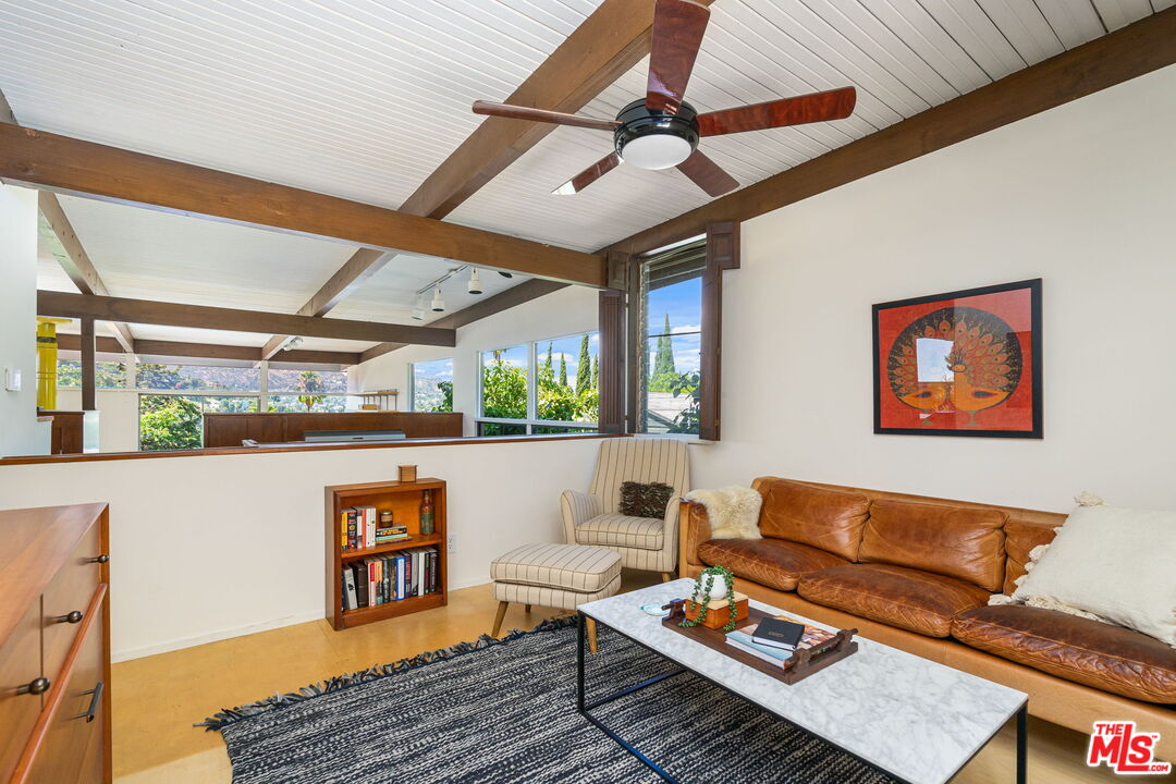 3108 Fernwood Ave