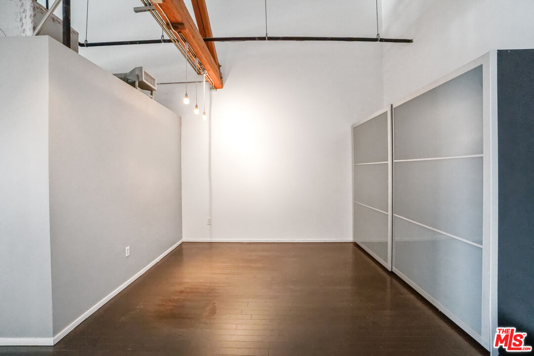 530 S HEWITT ST Unit: 535