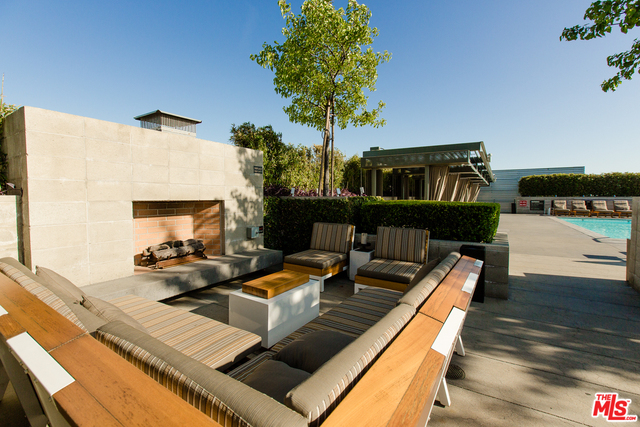 530 S HEWITT ST Unit: 535