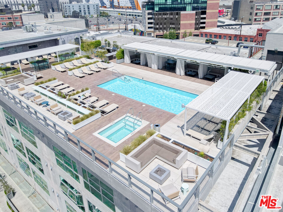 530 S HEWITT ST Unit: 535