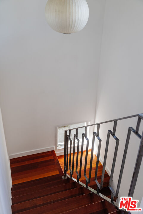 2300 Baxter St