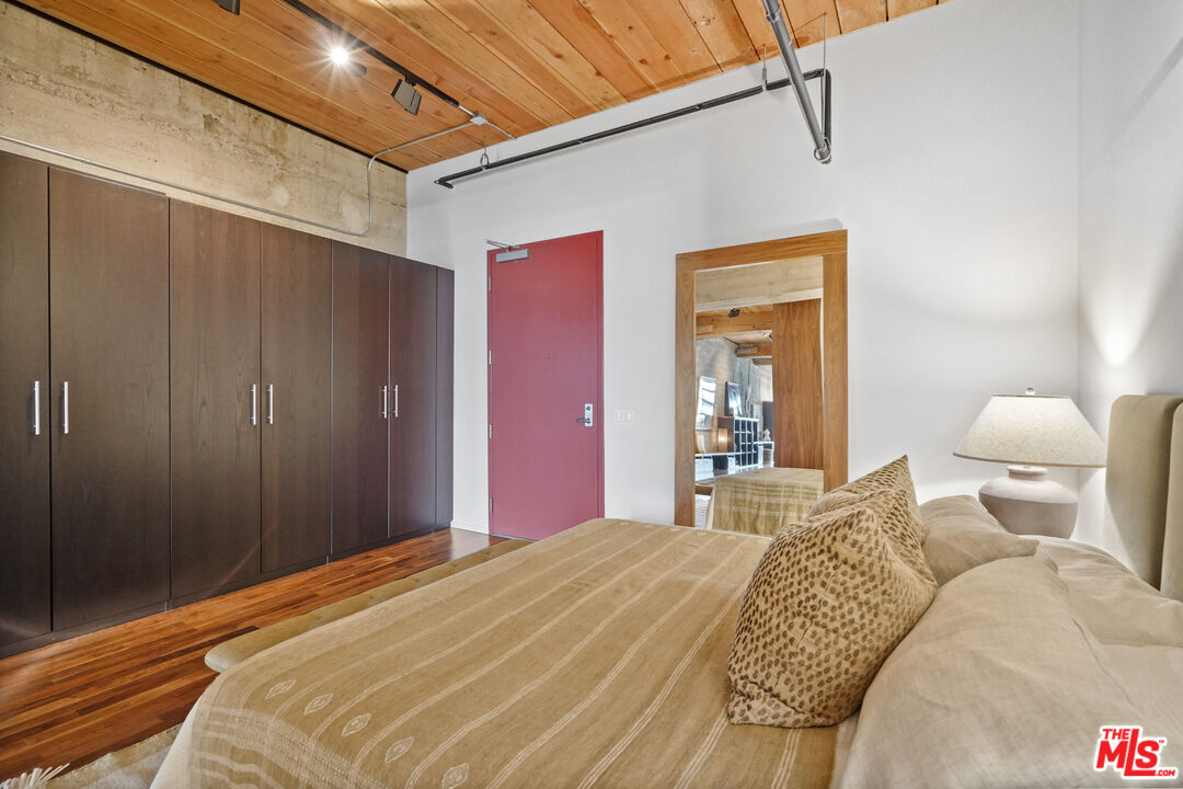 530 S Hewitt St Unit: 441