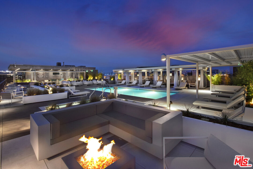 530 S Hewitt St Unit: 441
