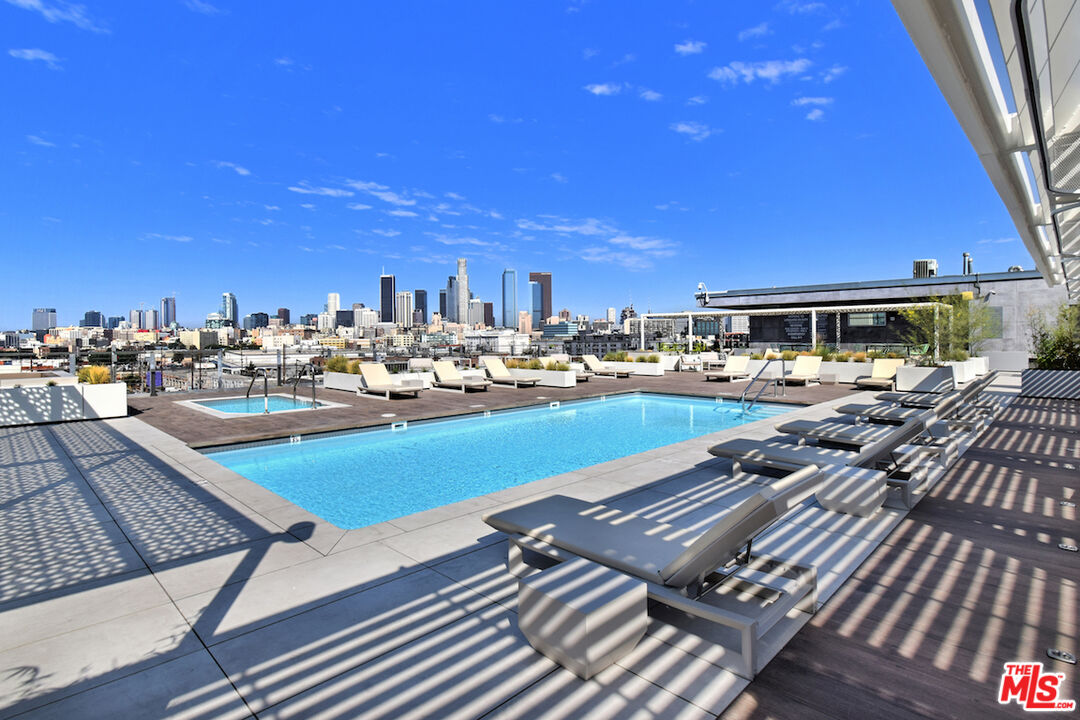 530 S Hewitt St Unit: 441