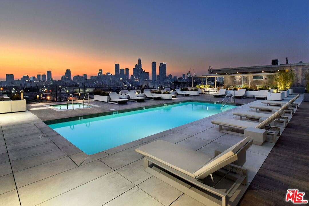 530 S Hewitt St Unit: 441