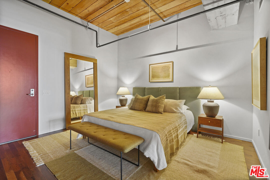 530 S Hewitt St Unit: 441