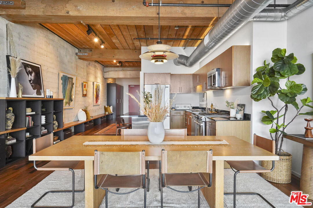 530 S Hewitt St Unit: 441