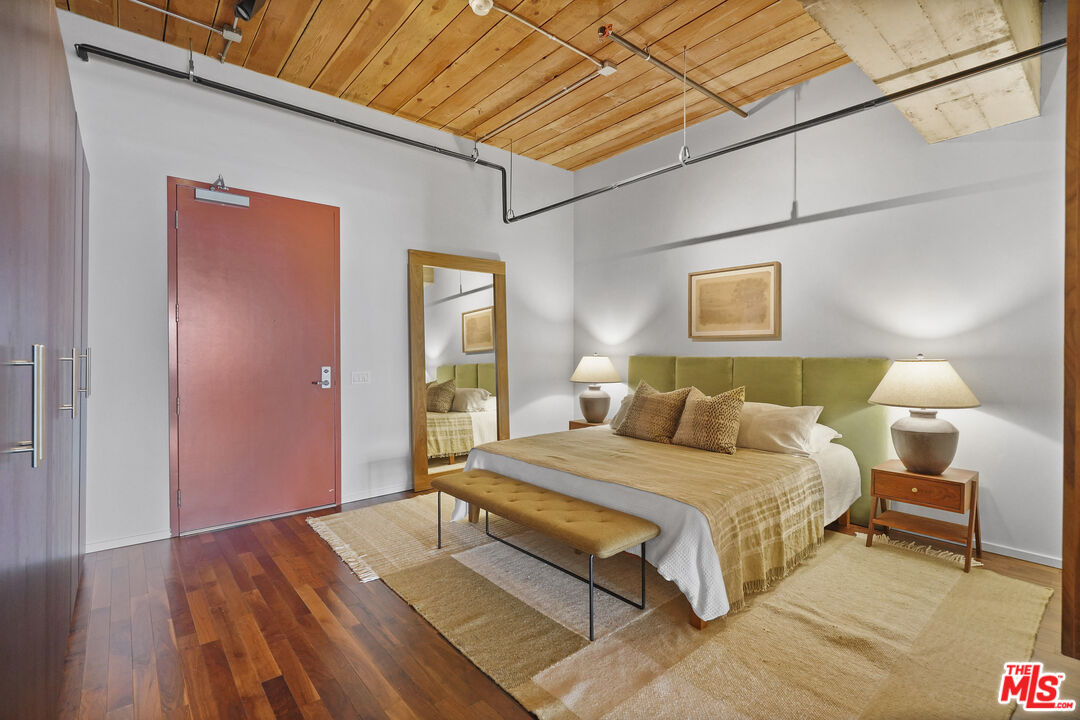 530 S Hewitt St Unit: 441