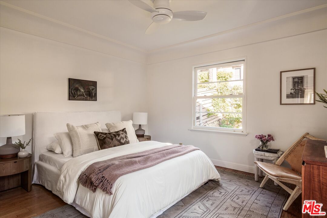 2661 Lake View Ter