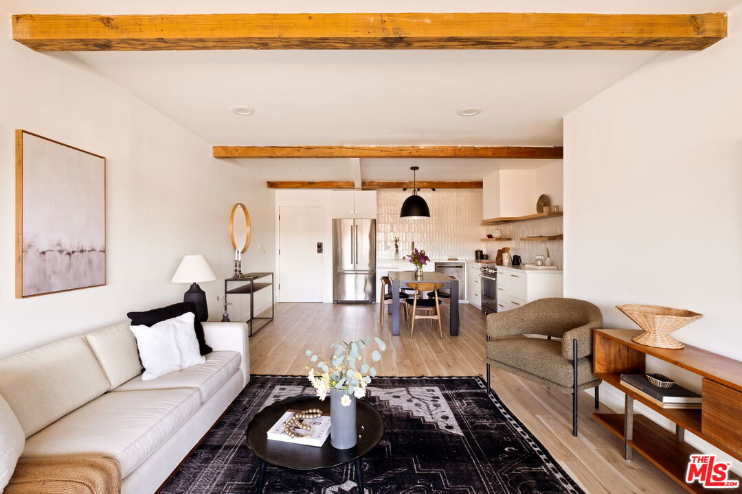 1701 Clinton St Unit: 205