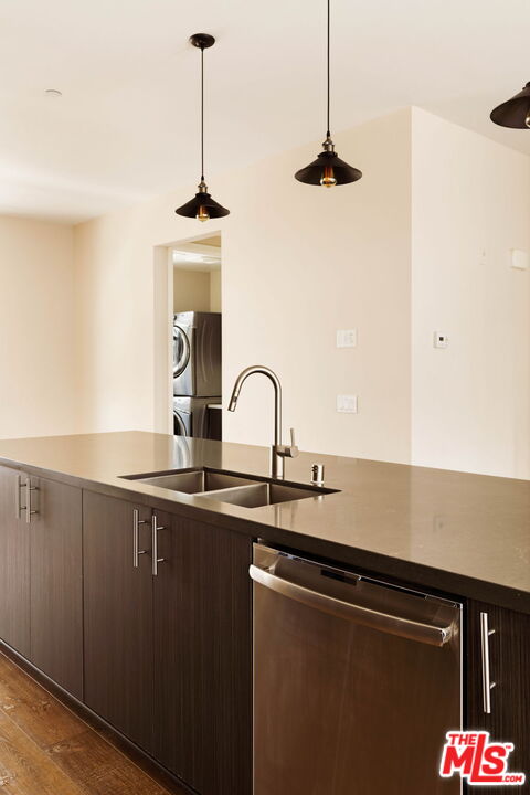 2753 Waverly Dr Unit: 1003