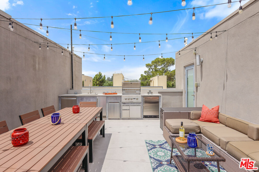 2753 Waverly Dr Unit: 1003