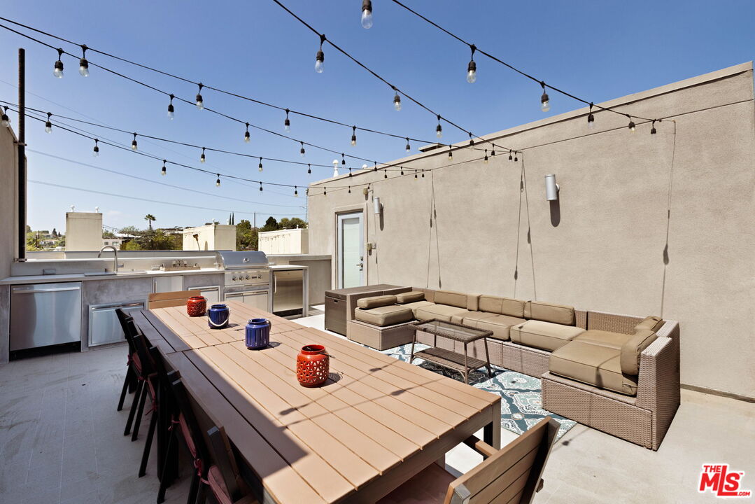 2753 Waverly Dr Unit: 1003