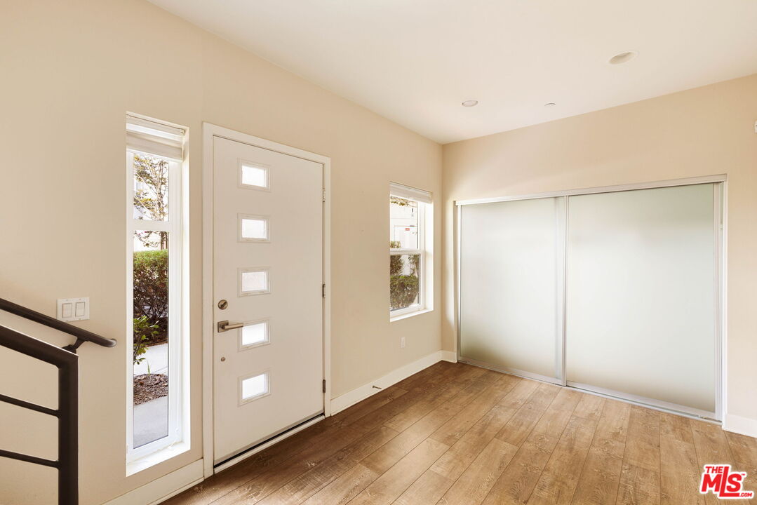 2753 Waverly Dr Unit: 1003