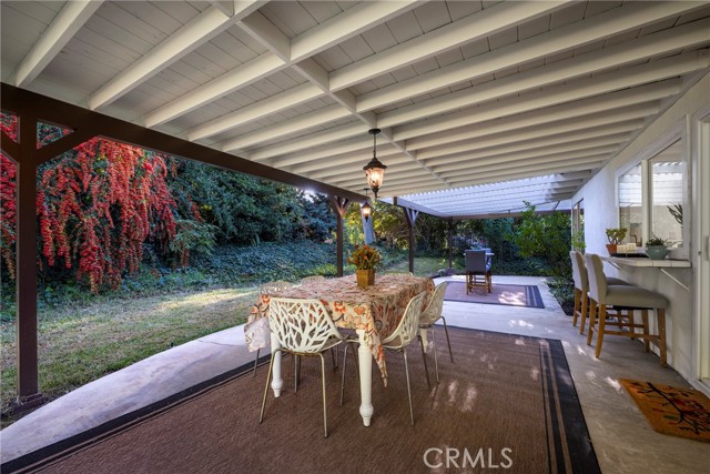 1670 Avenida Verde