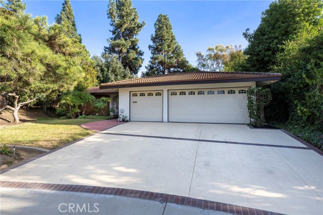 1670 Avenida Verde