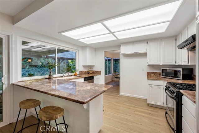 1670 Avenida Verde