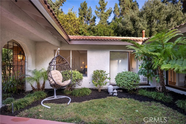 1670 Avenida Verde