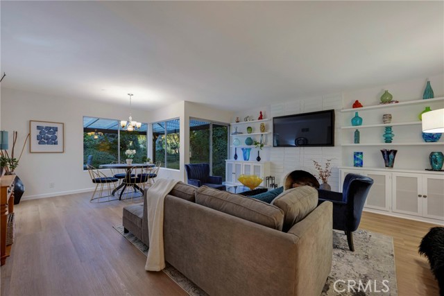 1670 Avenida Verde