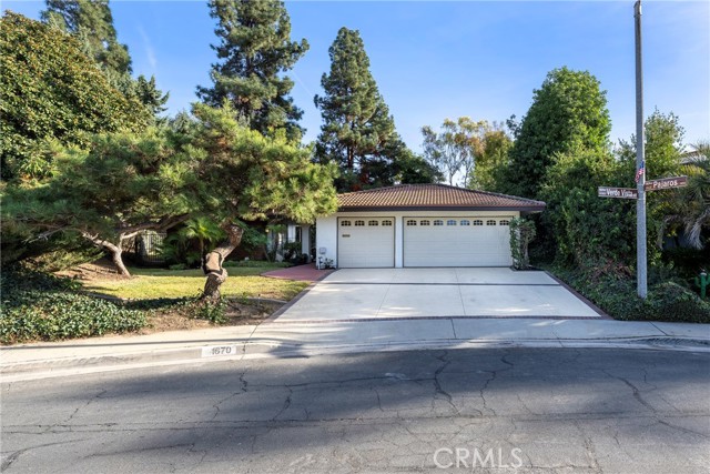 1670 Avenida Verde