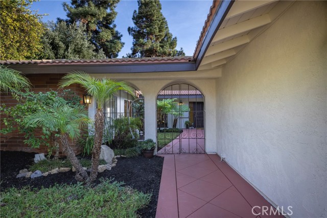 1670 Avenida Verde