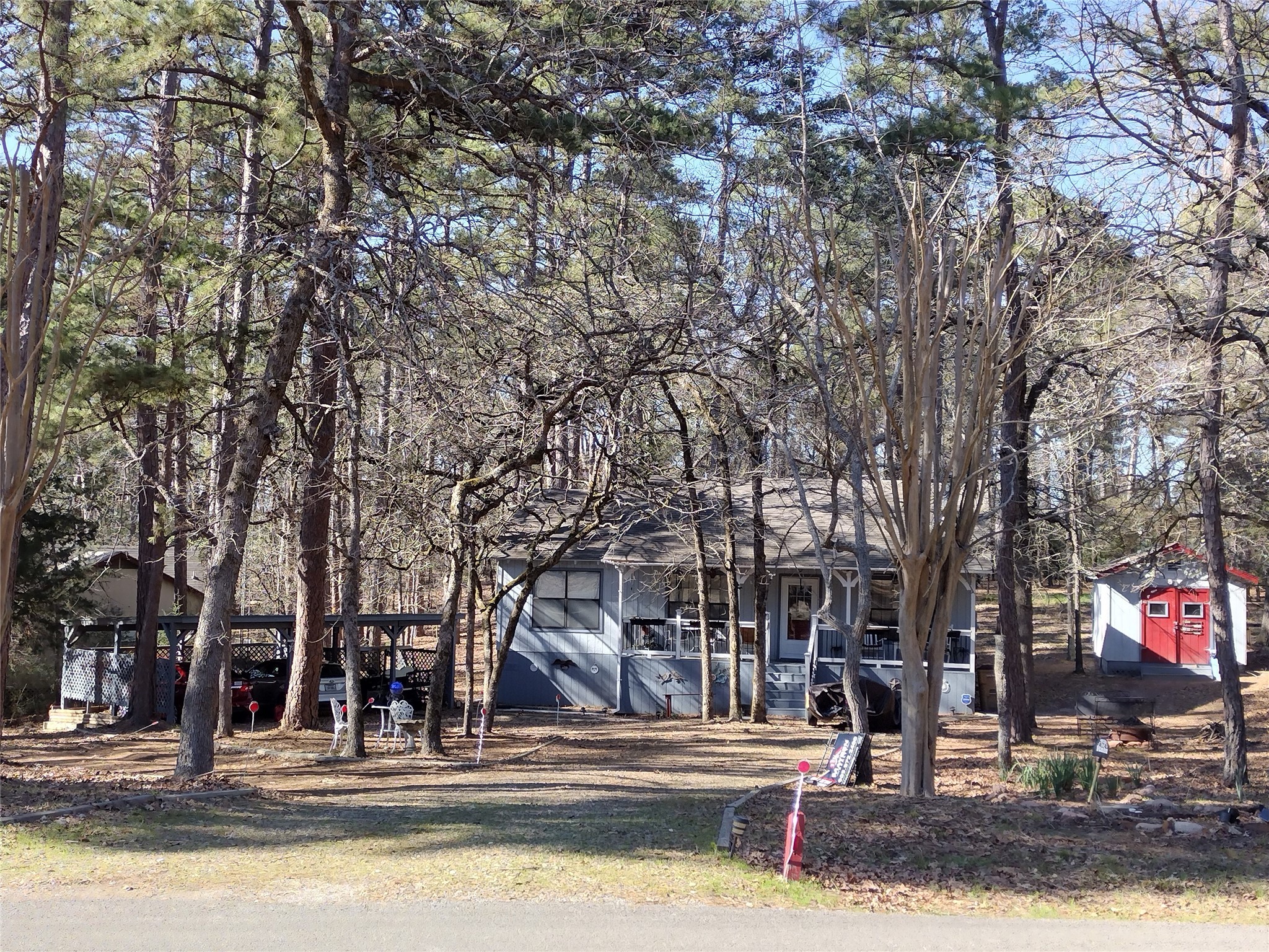 2935 E Holly Trail