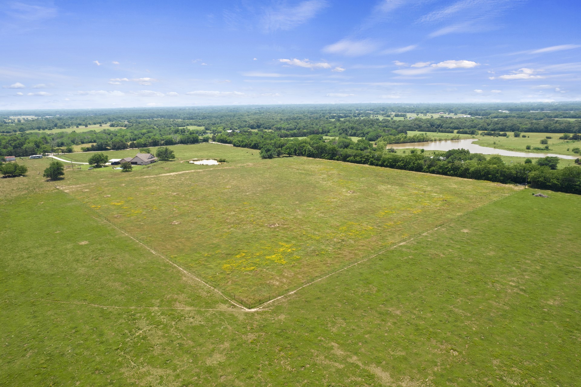 3.25 AC Lot 3 County Road 1135