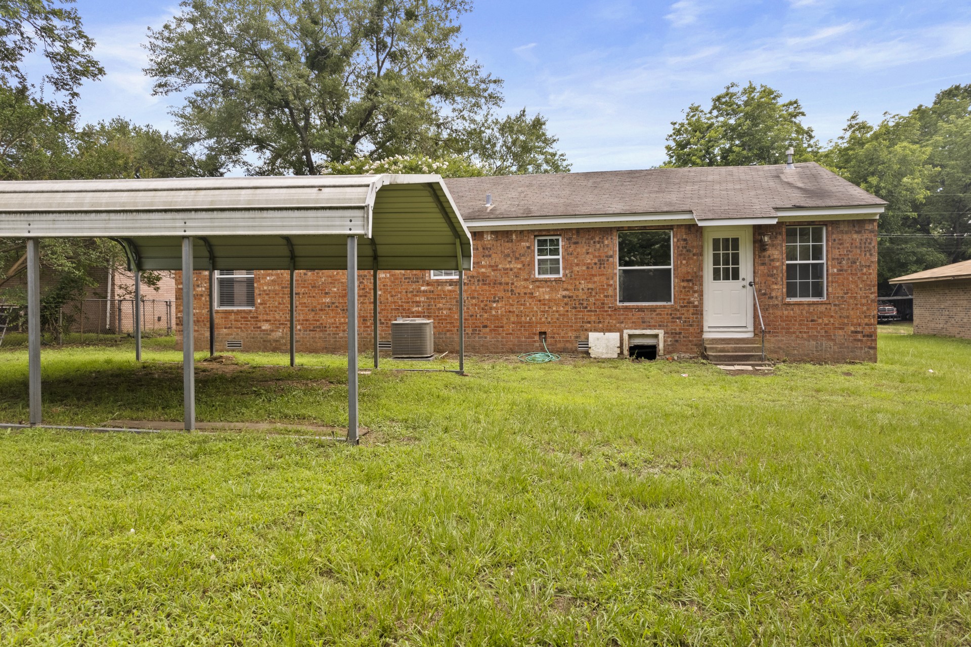 123 Hickory Street