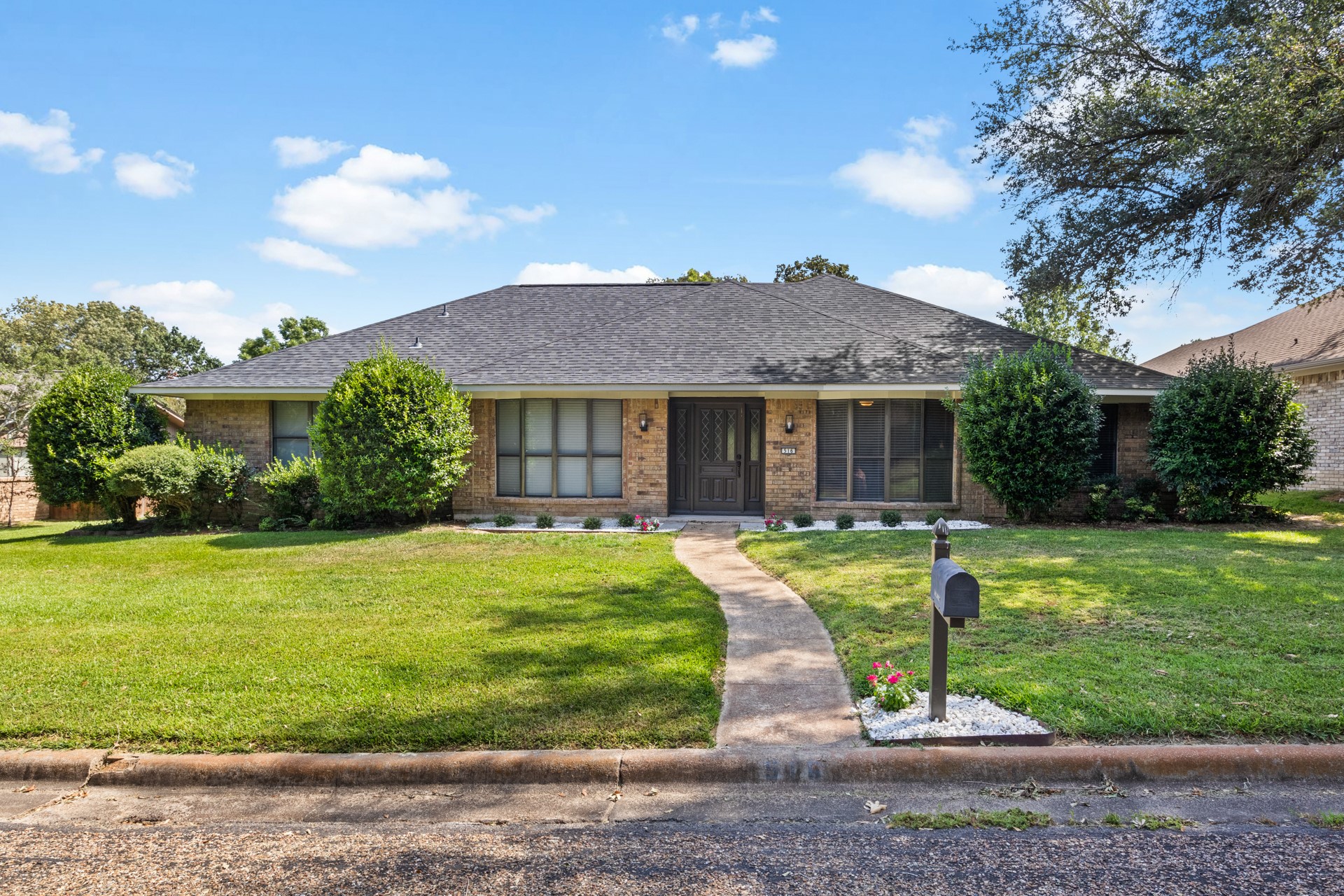 516 Brookwood Drive