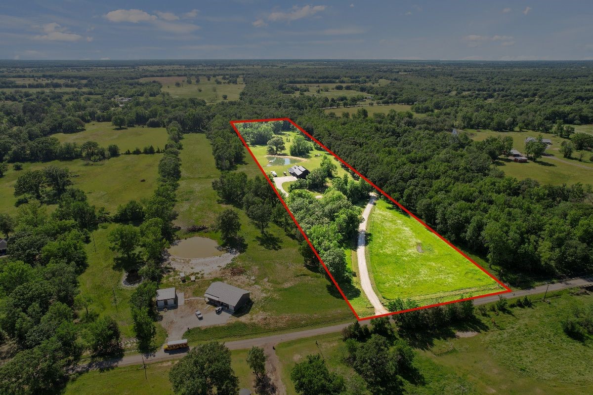 855 NW County Road 1050