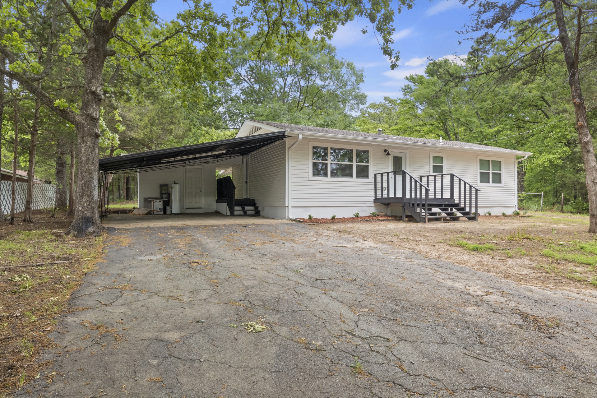1205 E Mt Pleasant