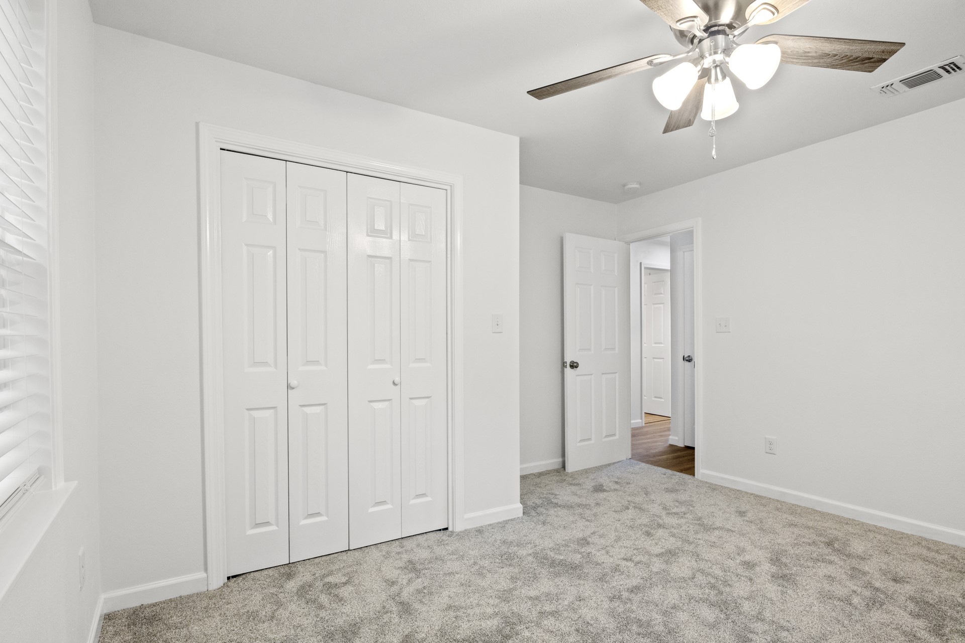 1205 E Mt Pleasant